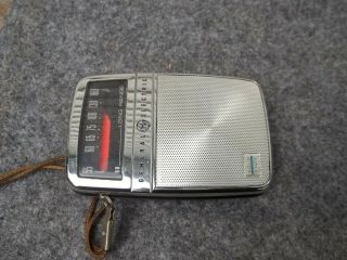 Vintage Pocket General Electric Ge Solid State Am Long Range Transistor Radio