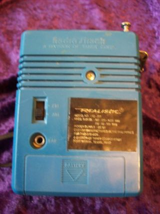 REALISTIC Radio Shack Model 12 - 721 Pocket Transistor AM/FM Radio 2