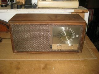 Vintage Wooden Cabinet Zenith Tube Radio Model M730 - Parts Only