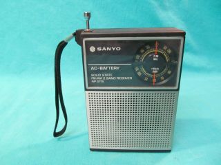 Sanyo Rp 5115 Am Fm Portable Transistor Radio Ac / Dc