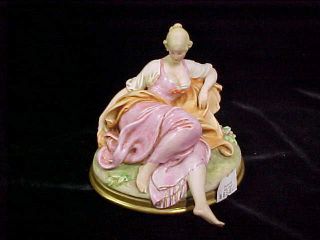 Vintage 1966 Italian G.  Cappe Bosom Lady Porcelain Figurine / Statue