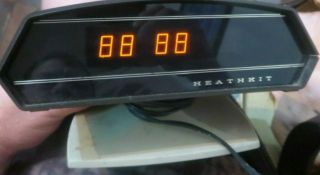 Vintage Heathkit Digital Alarm Clock Model Gc - 1092d Powers On Space Age Design