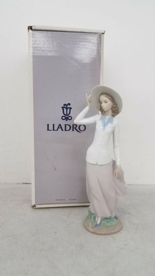 Lladro Figurine 5682 Breezy Afternoon,  Retired,  Woman,  Hat,  Wind Blowing