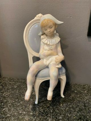 Lladro Young Harlequin Jester Boy In Chair With Cat Pastel Glaze L14 E - Spain
