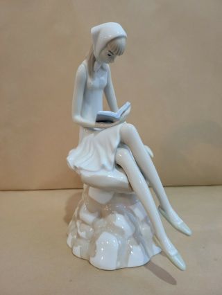 Vintage Lladro? Figurine Tall Girl Reading A Book On A Rock