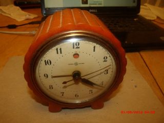 Vintage General Electric Alarm Clock 7h80.  Bakalite Butterscotch.  1930s Needs Plug