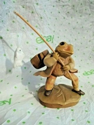 Hand Carved Wood Anri Beatrix Potter Figurine Jeremy Fisher Frog Catches A Fish