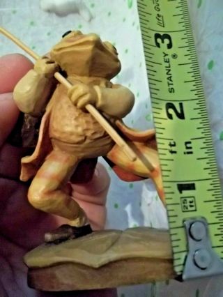 HAND CARVED WOOD ANRI BEATRIX POTTER FIGURINE JEREMY FISHER FROG CATCHES A FISH 2