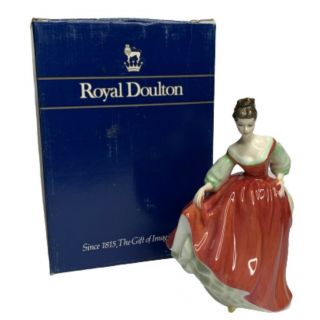 Vintage Royal Doulton Bone China Figurine Fair Lady England 1962 Hn2832