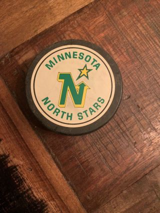 Minnesota North Stars Nhl Vintage Team Logo Souvenir Hockey Puck