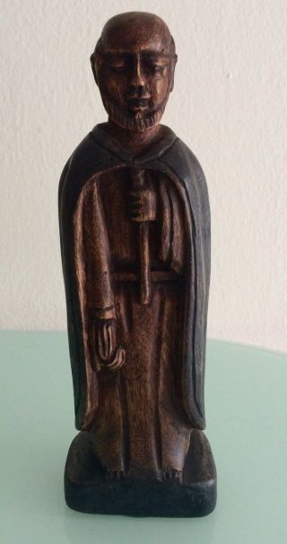Vintage Monk Wood Carving.  Old World Carving,  Exceptional Details 9.  5 "