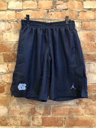 North Carolina Tar Heels - Jordan Nike Men’s L Shorts - - Dri - Fit