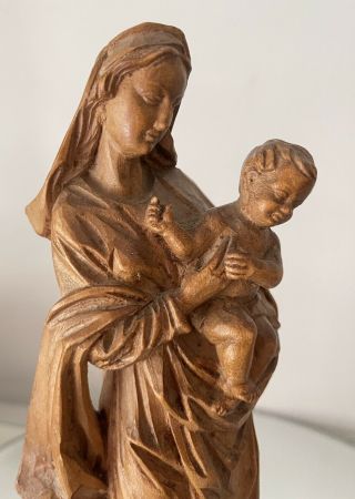 Vintage Olive Wood Hand Carved Statue Figurine Madonna With Child Mary Mother 9”