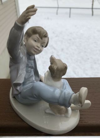 Nao By Lladro Figurine Boy With Dog Playing 278 Gloss Finish Conditio