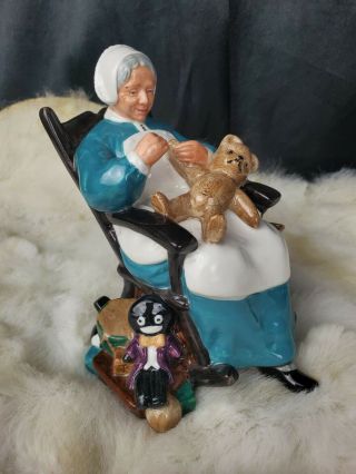 Royal Doulton Nanny Porcelain Figurine Hn 2221 Woman Rocking Chair Bear Sewing