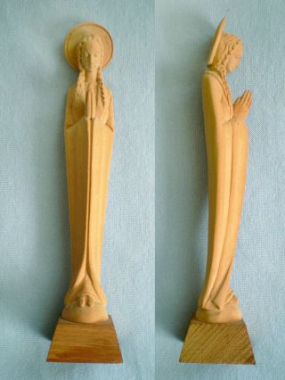 Vintage Mid Century Italian Hand Carved Wood Praying Madonna Virgin Mary Statue