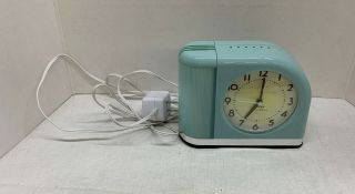 Vintage Westclox Moonbeam Electric Alarm Clock Bakelite Model 48000x China