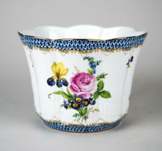 Vintage Porcelain Cache Pot Vase Planter Jardiniere Blue Scale Floral Design