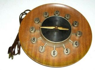 Mid Century Atomic Age Spartus Electric Wall Clock Model 630
