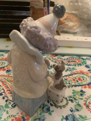 Lladro Porcelain Clown Figurine 5279 Pierrot Concertina With Puppy Dog 2