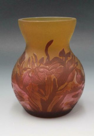 Vtg Cameo Art Glass Galle Style Cabinet Vase W/ Cattails & Butterfly Art Nouveau