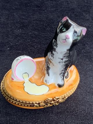 Rochard France Limoges Peint Main Hinged Lid Trinket Box Cat With Spilled Milk