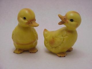 2 Vintage Easter Yellow Chicks Ducks Ducklings Ceramic Figurines Lefton 3.  5 " T