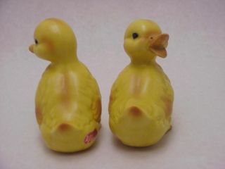 2 Vintage Easter Yellow Chicks Ducks Ducklings Ceramic Figurines Lefton 3.  5 