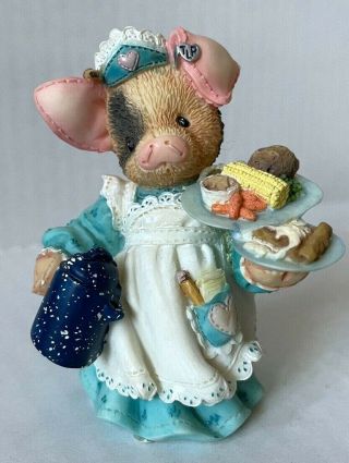 " This Little Piggy " Enesco Figurine " Serving Up The Slop " 1995 By Mary Rhyner