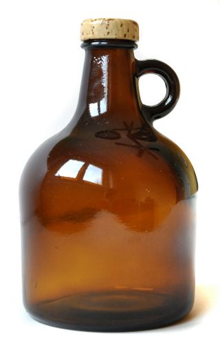 Vtg Brown Amber Glass Jug Bottle W/ Screw Cap Top Beer Growler 50 - A - 55 8 Emboss