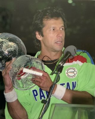 Imran Khan Signed Pakistan 10x8 Image B Photo Uacc Aftal Dealer Racc