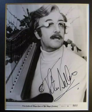 PETER SELLERS PINK PANTHER RARE THE MAGIC CHRISTIAN SIGNED 8x10 AUTOGRAPHED 4