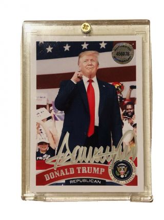 Rare 2020 Donald Trump Autographed Signed Limited Edition President Card