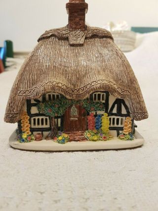 Stunning Hand Made Cottage By Ann Cox Ceramics,  Very Like Lilliput Lane