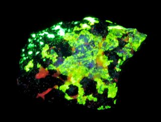 Fluorescent Esperite Mineral Specimen Parker Shaft,  Jersey