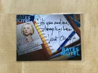Vera Farmiga Bates Motel Authentic Autograph Card Norma Bates.