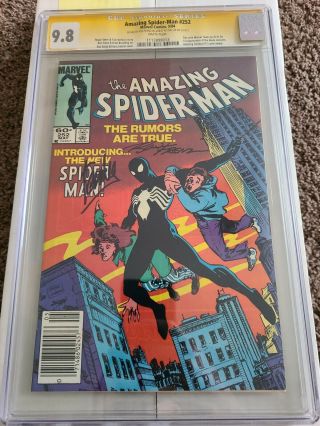 Spider - Man 252 News Stand Cgc 9.  8 Signed By Stan Lee And Ron Frenz