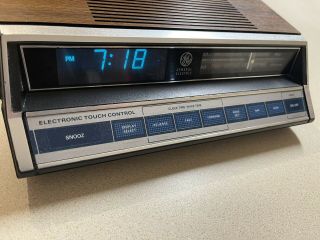 Vtg Ge 7 - 4662b Digital Alarm Clock Radio Vintage General Electric Am Fm