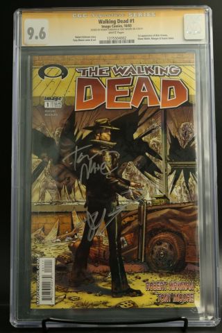 The Walking Dead 1 Cgc 9.  6 Image Comics 1st Print With Signed By Kirkman/moore??