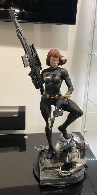 Sideshow Black Widow Premium Format Statue Marvel Avenger
