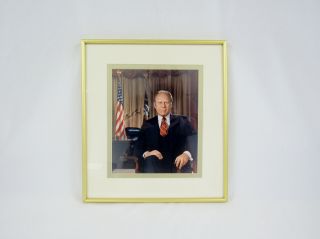 Gerald Ford 38th President Signed Photo 8 X 10 Autograph By The Flag