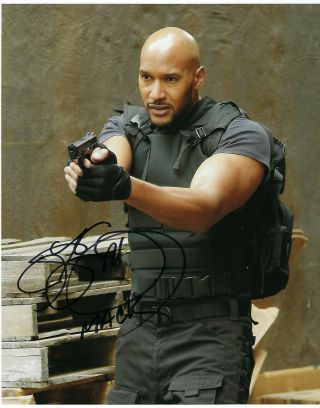 Henry Simmons - Agents Of S.  H.  I.  E.  L.  D.  Signed Photo