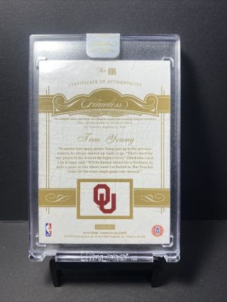 2018 - 19 Flawless Collegiate TRAE YOUNG 7/15 Sapphire Rookie On - Card Auto 2