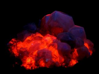 7.  6 Lbs Bright Fluorescence Calcite From Leiping Mine Hunan,  China