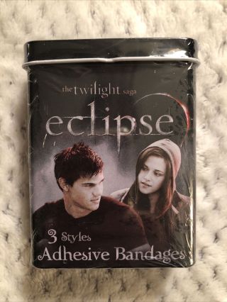 Neca The Twilight Saga: Eclipse - Adhesive Bandages In Tin Bella & Jacob