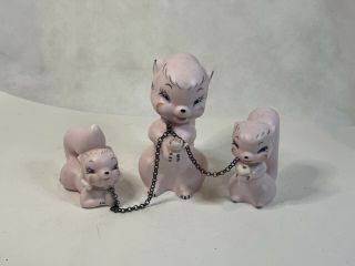 Vintage Pink Mother Skunk With 2 Babies Chained Hand Painted Japan At