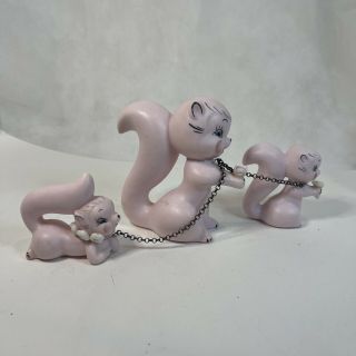 Vintage Pink Mother Skunk With 2 Babies Chained Hand Painted Japan AT 2