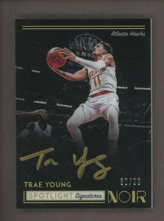 2018 - 19 Panini Noir Spotlight Signatures Trae Young Rc Rookie Gold Auto /99