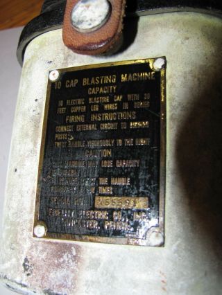 Vintage 10 Cap Blasting Machine Fidelity Electric Co.  with metal box 2