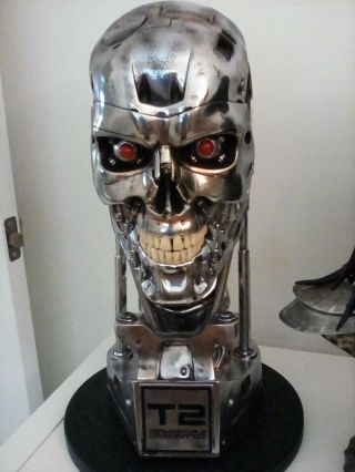 Sideshow Collectible Terminator Bust Battle Weathered
